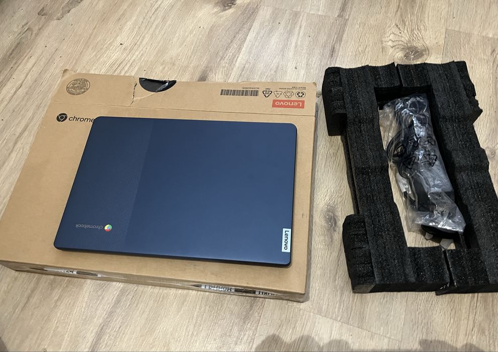 Laptop Lenovo Chromebook ideaPad Slim 3 14M868 64Gb 4Gb Ram ca Nou