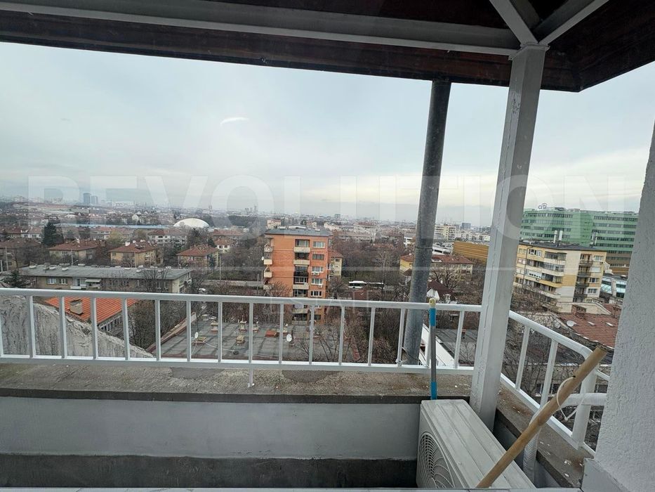 Двустаен апартамент в ж.к. Гео Милев