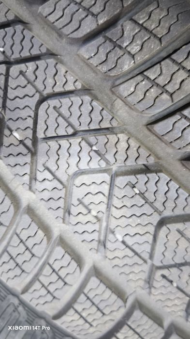 Roti Mercedes iarnă 225.55.17 Pirelli  dot2023