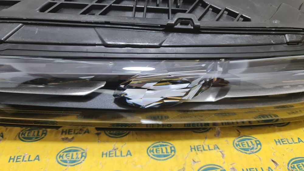 Lampa proiector far full led Swarovski BMW 7 I7 G70 M7 2024+