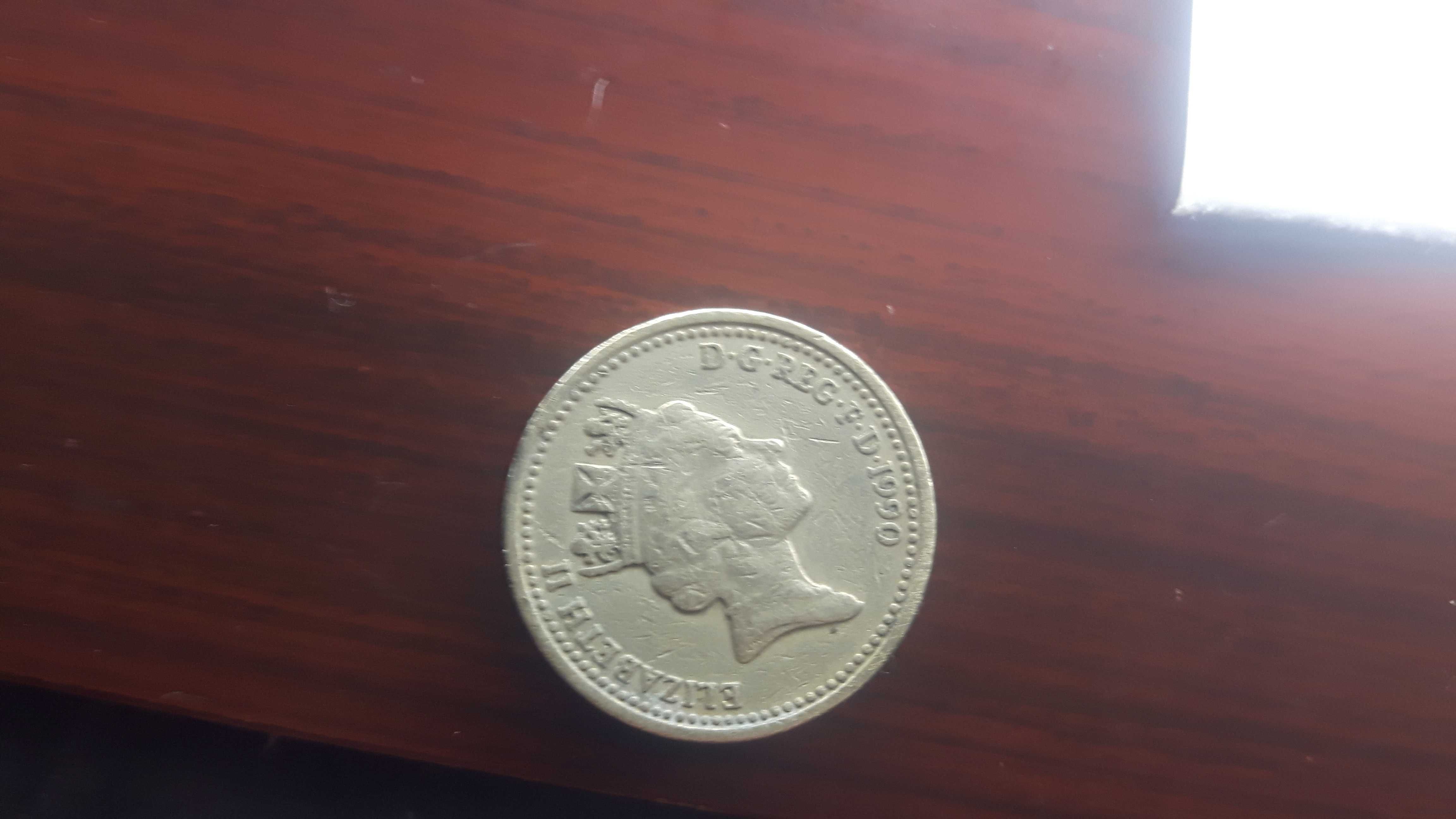 1990 United Kingdom Queen Elizabeth II One Pound