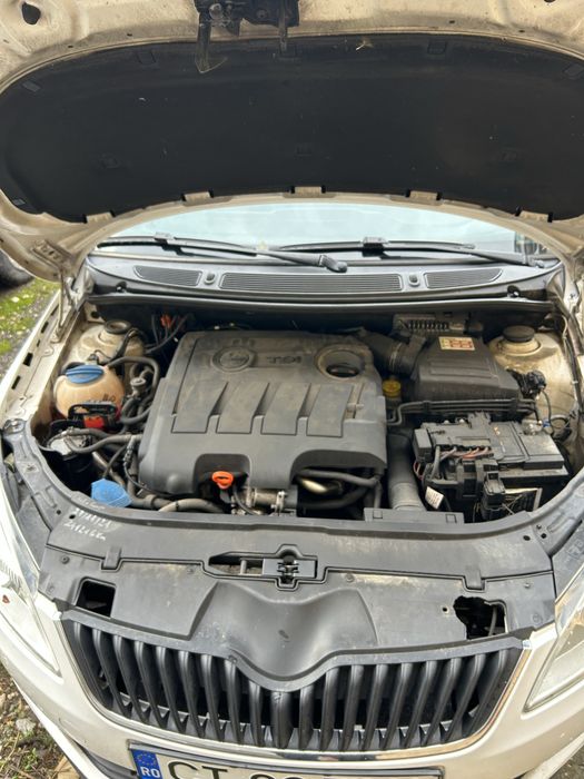 Vând Skoda Fabia 1.6 TDI 2012