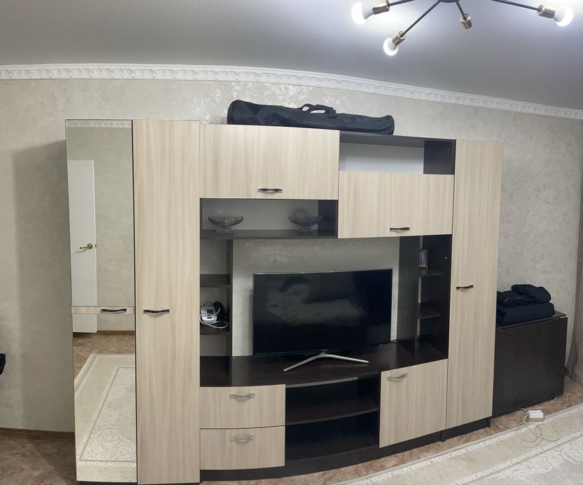 Продам стенку в хорошем состояний