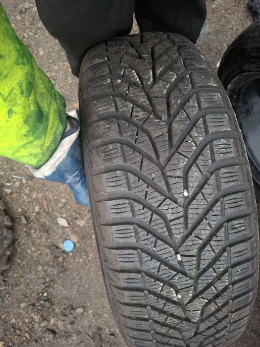 Vand 1 anvelopa 205 60 16 yokohana de iarna buna iarna dot 2021