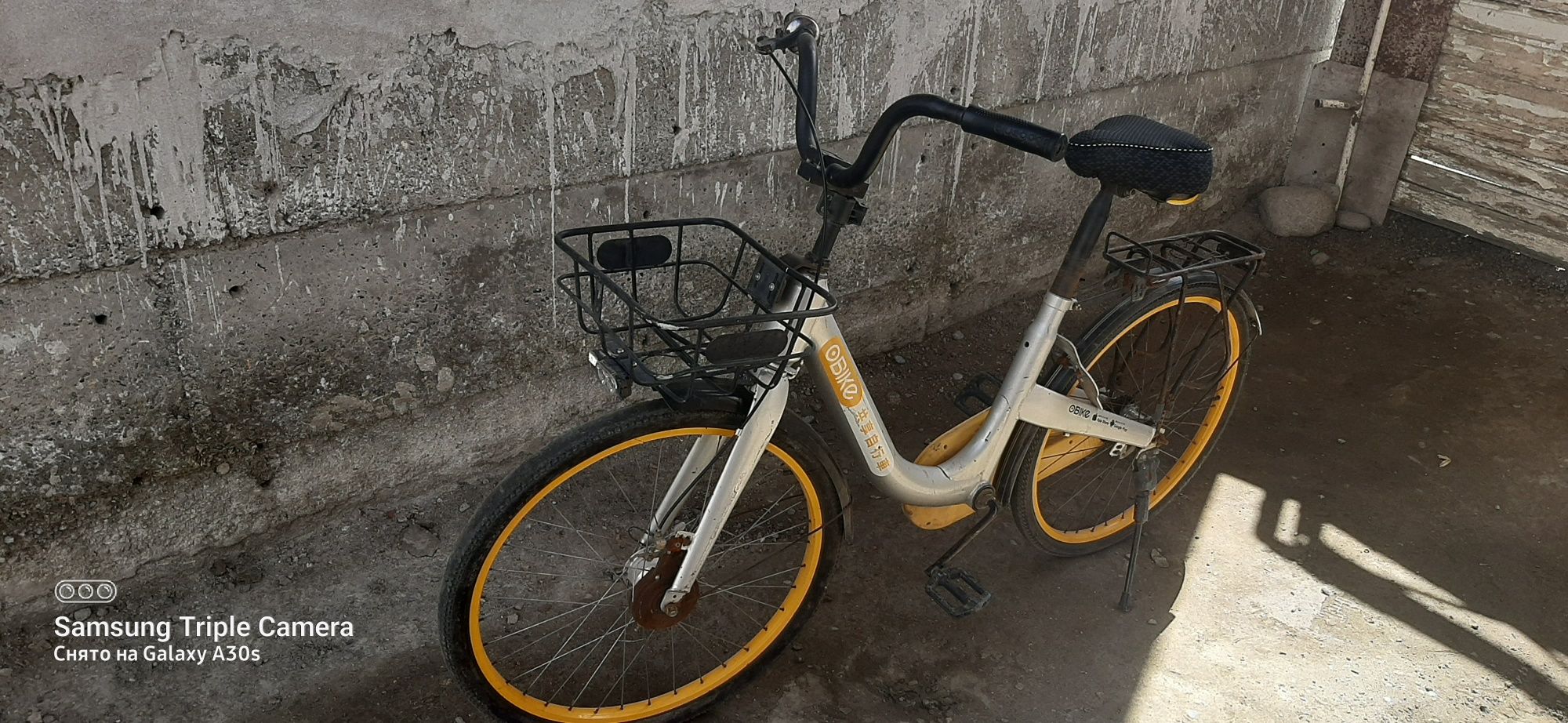 OBIKE velosiped sotiladi