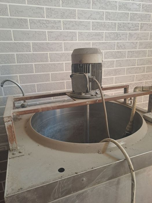 Пищевой Котёл сотилади (смесь, компот, сок пишириш учун)