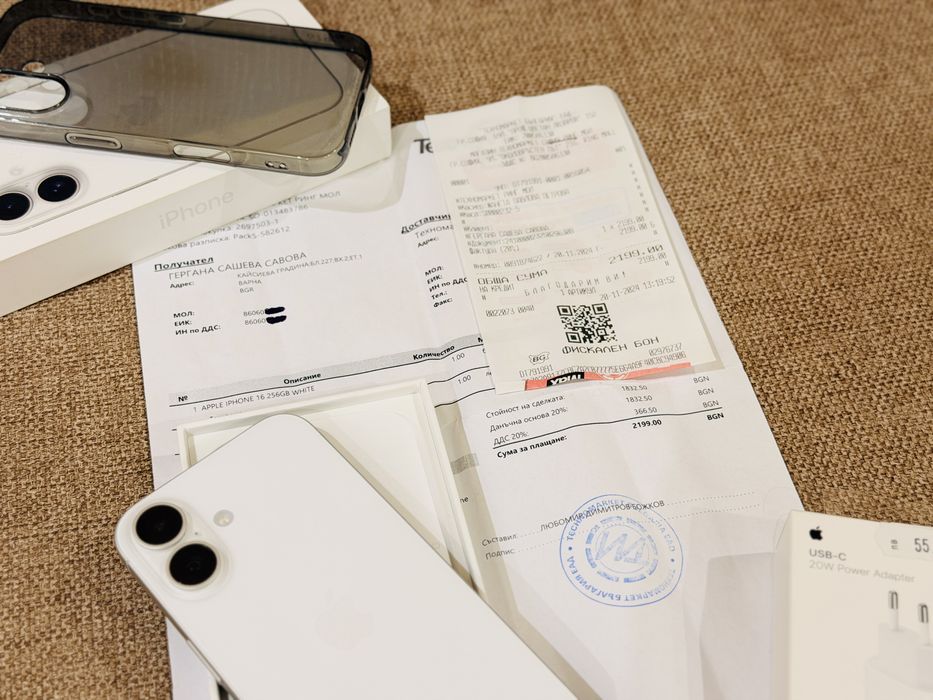 Iphone 16 256GB Гаранция ТехноМаркет 12.2026г / Като нов