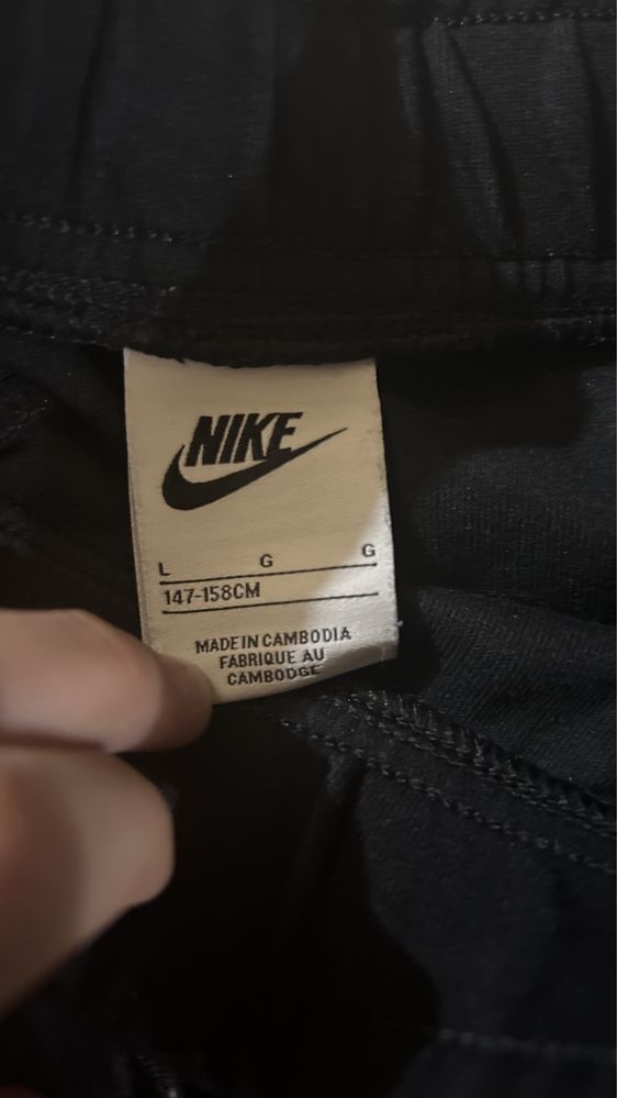 Nike tech fleece black