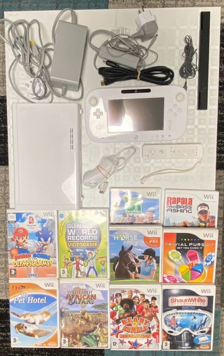 Consola Wii U de 8 GB + 10 Jocuri+ Maneta.