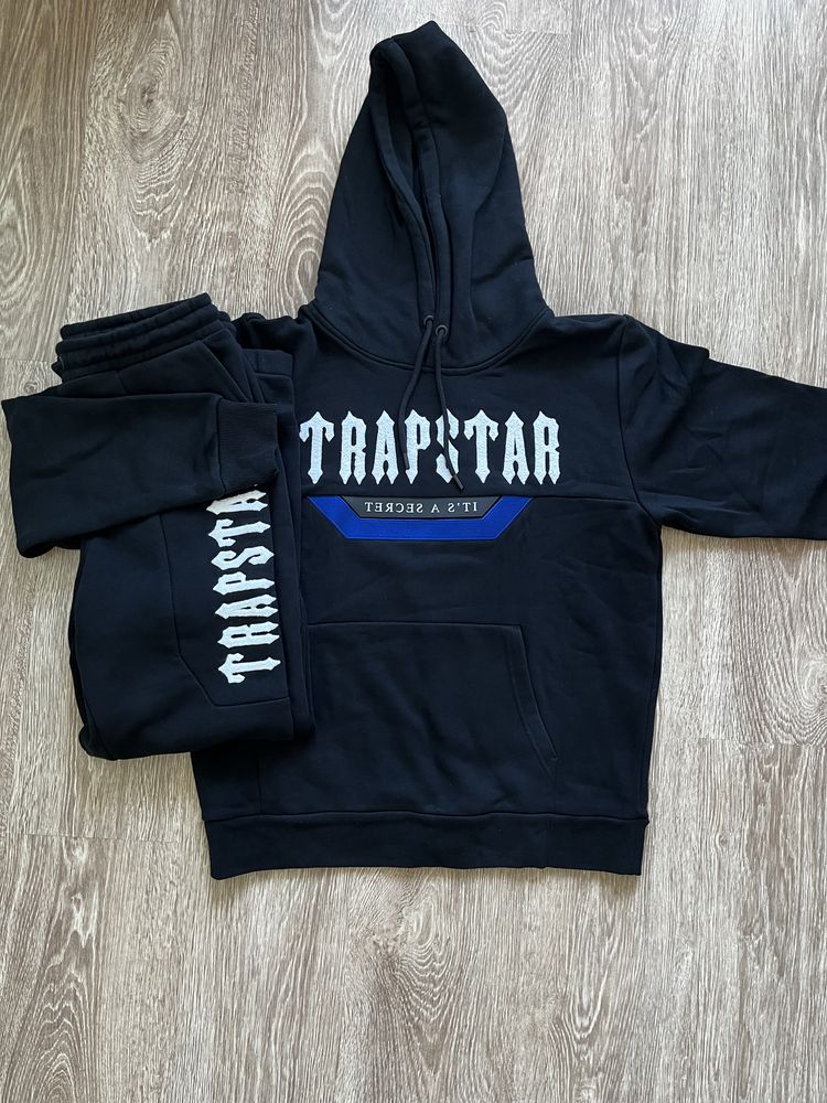 Trapstar екип