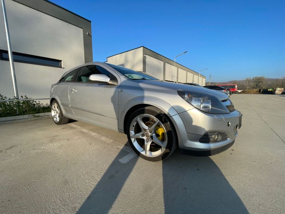Opel Astra H Gtc  Panoramic Edition