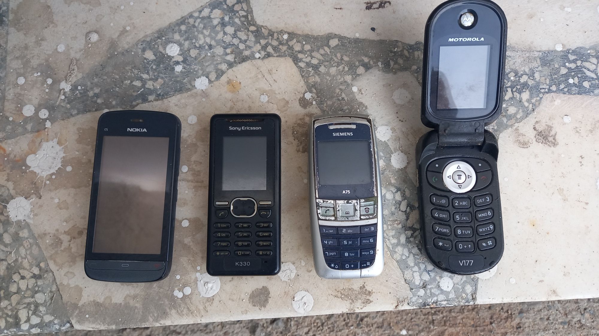 Стари телефони...