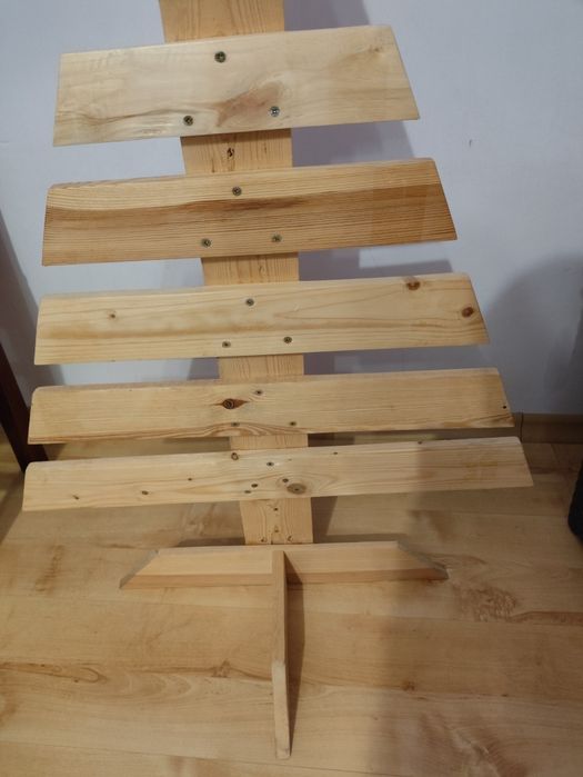 Дървена коледна елха