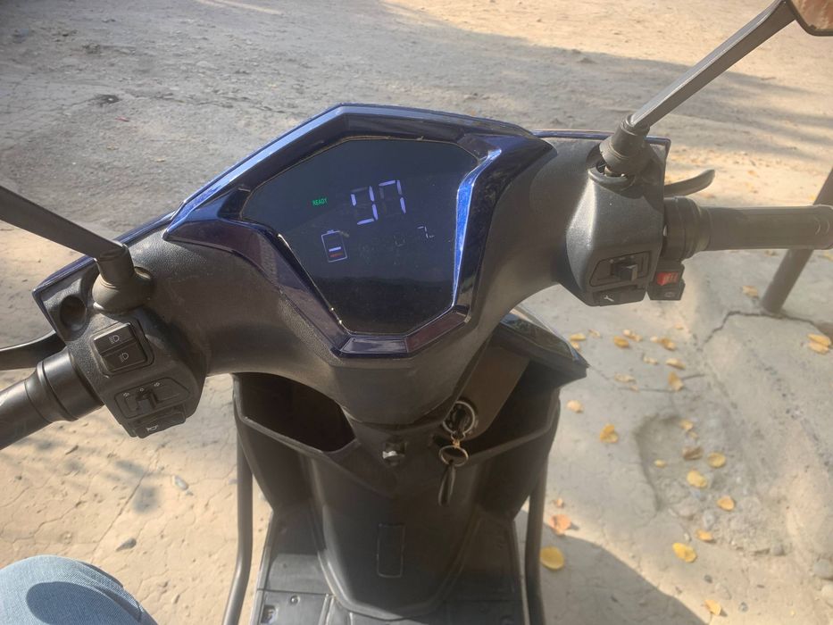 Elektro skuter:Largo Motors