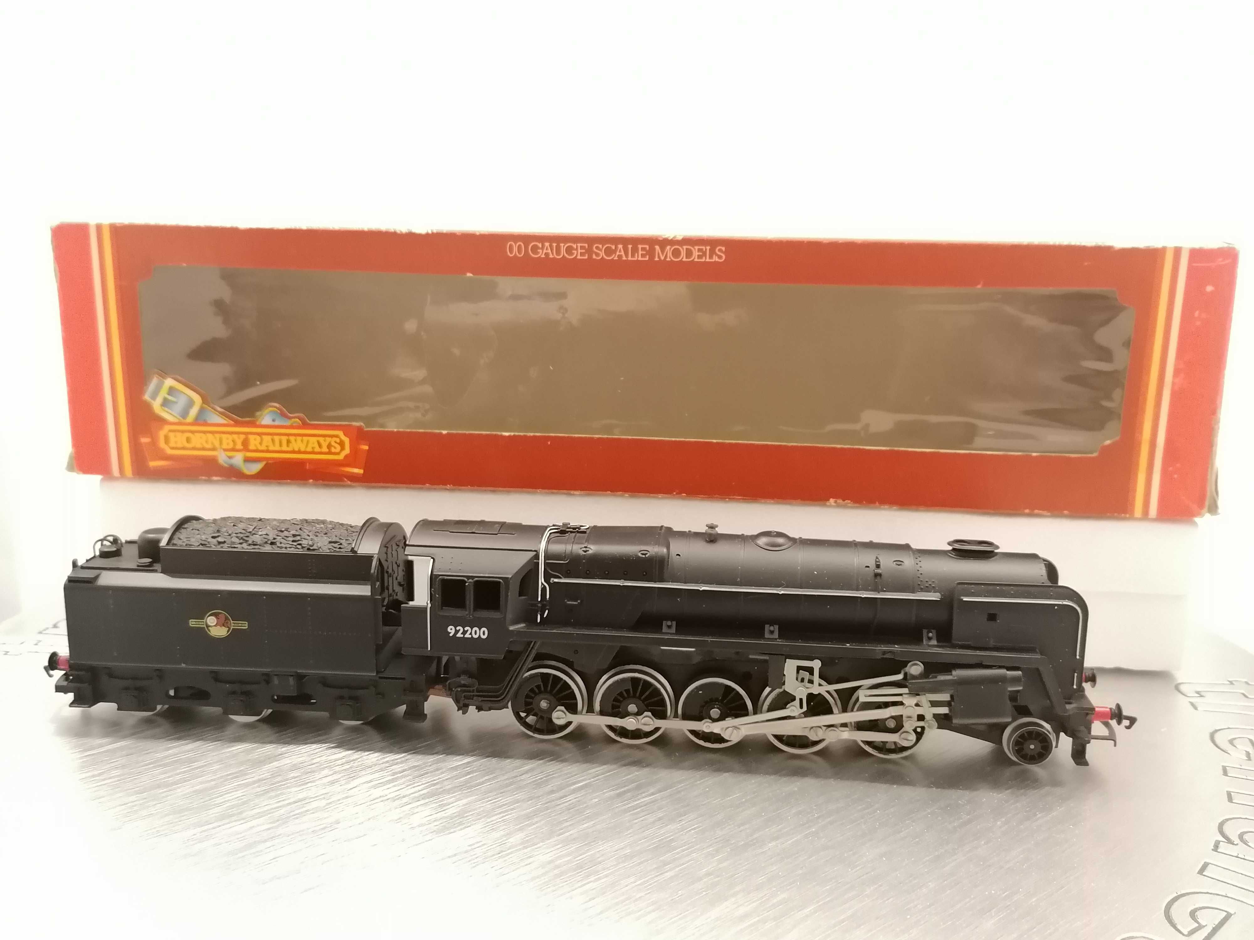 De vanzare locomotiva HORNBY R.264 BR Class 9F