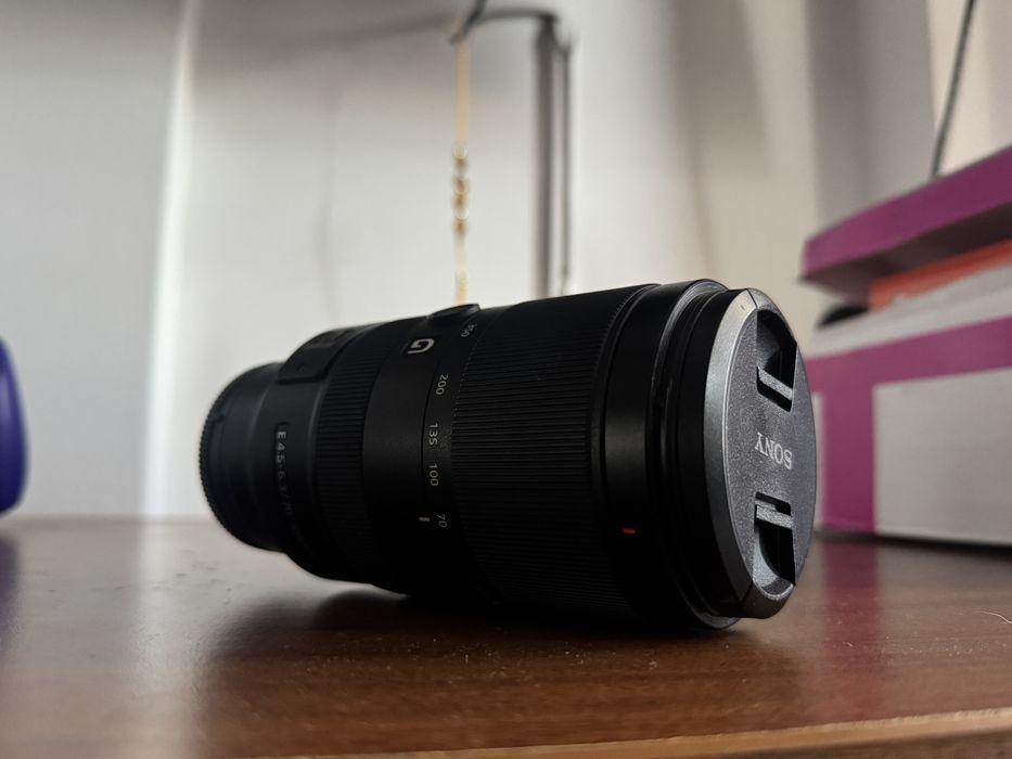 Vand obiectiv Sony 70-350