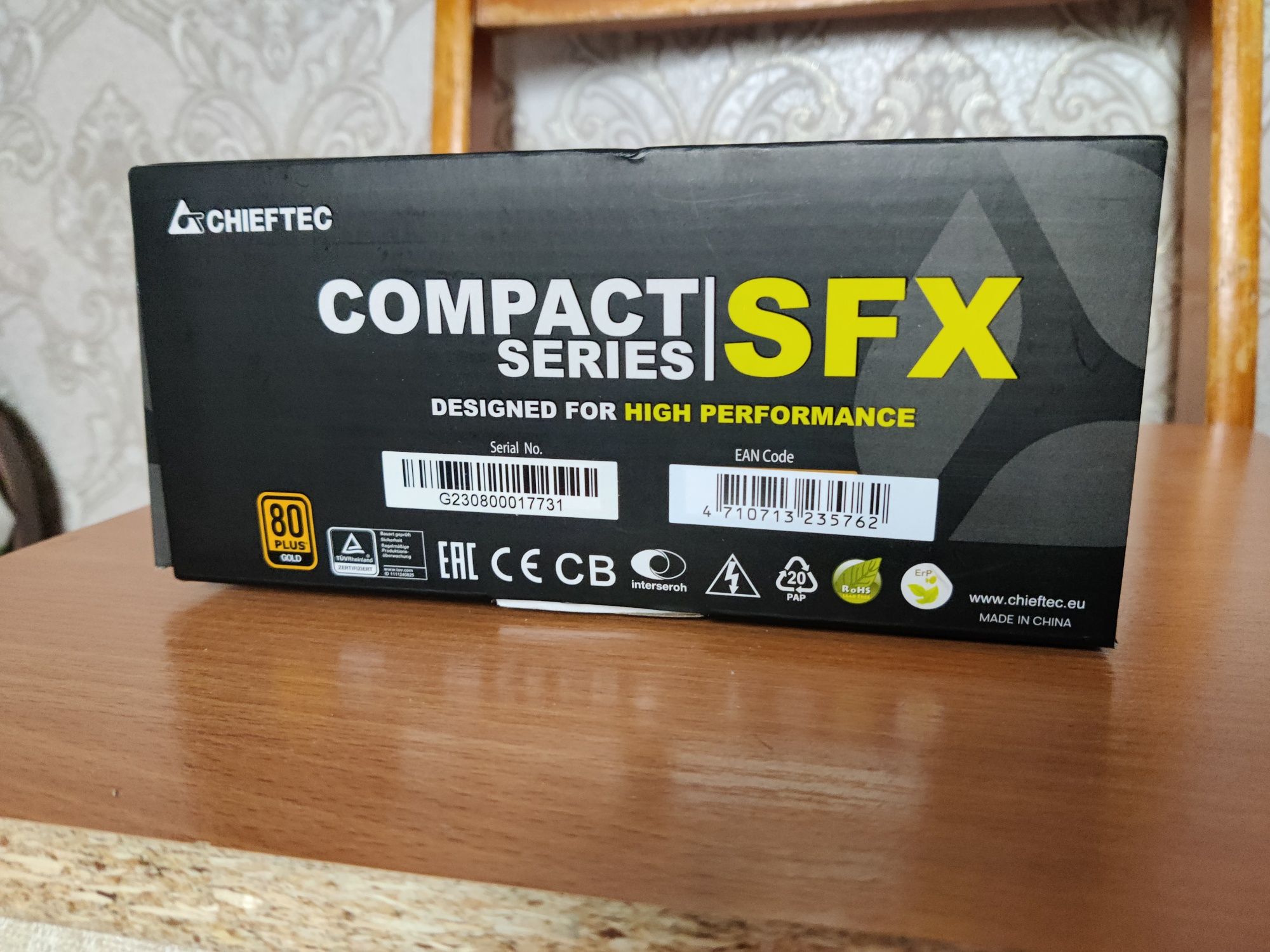 Модульный SFX Блок питания Chieftec CSN-550C 80+Gold. Compact Series.