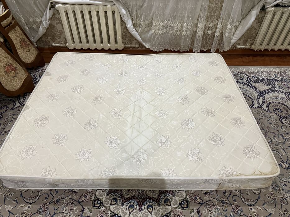 Matras sotiladi