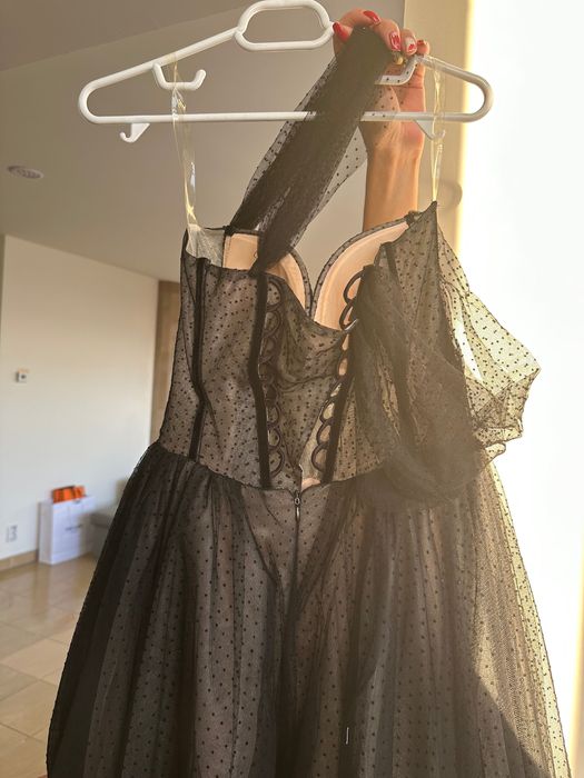 Vand rochie de ocazie
