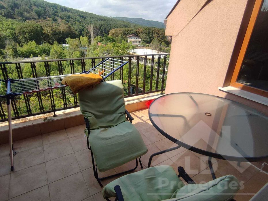 Многостаен апартамент с гледка към морето в к.к.Чайка