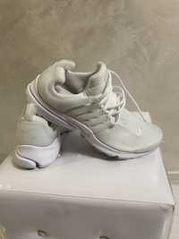 Nike Air Presto Men s Shoe ct3550-100