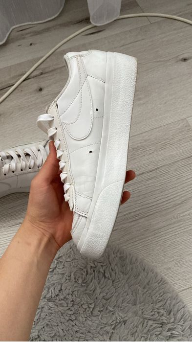 nike blazer low