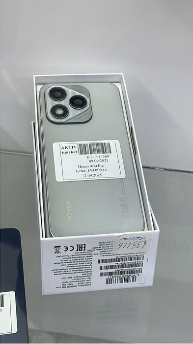 Honor 400 lite в хорошем состояний с коробкой в комплекте