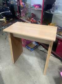 Продам деревянный столик