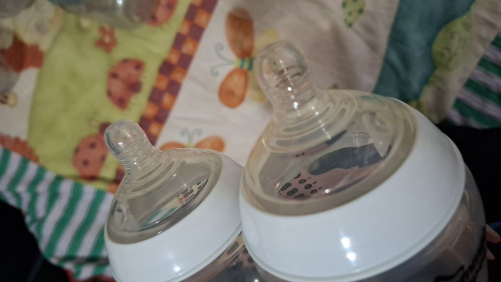 2 biberoane set tomee tippee