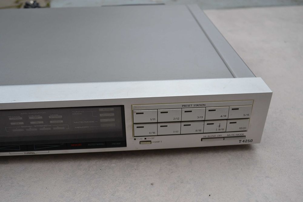 Tuner Onkyo Integra T 4250