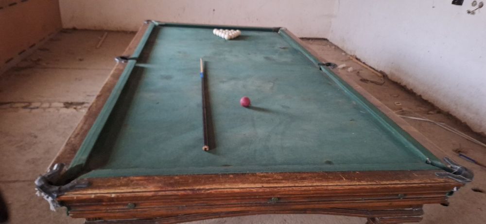 Бильярд стол сотилади