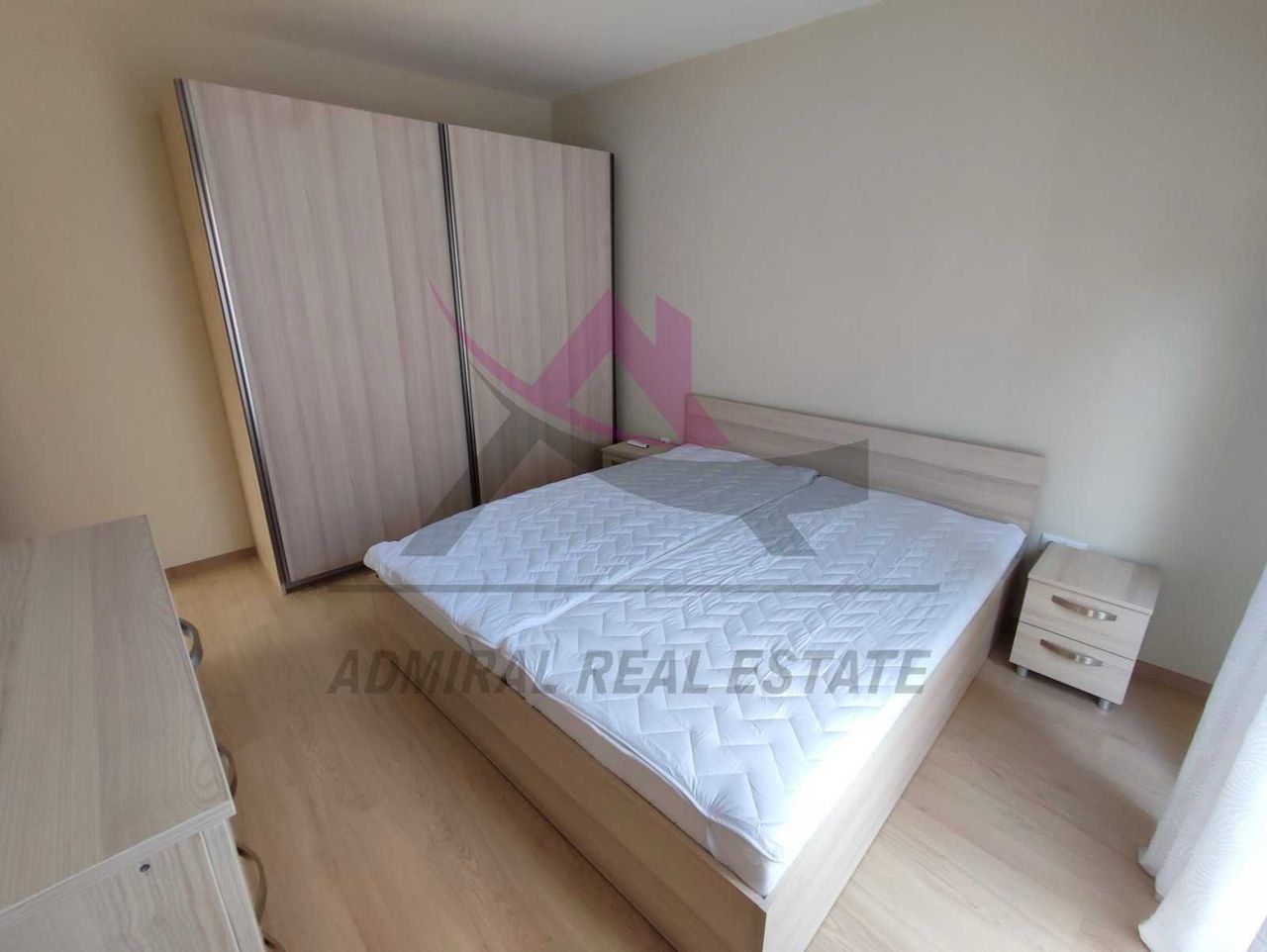 Дава се под наем Тристаен апартамент в Варна, Конфуто - 86 кв.м за 750 € - Снимка #2
