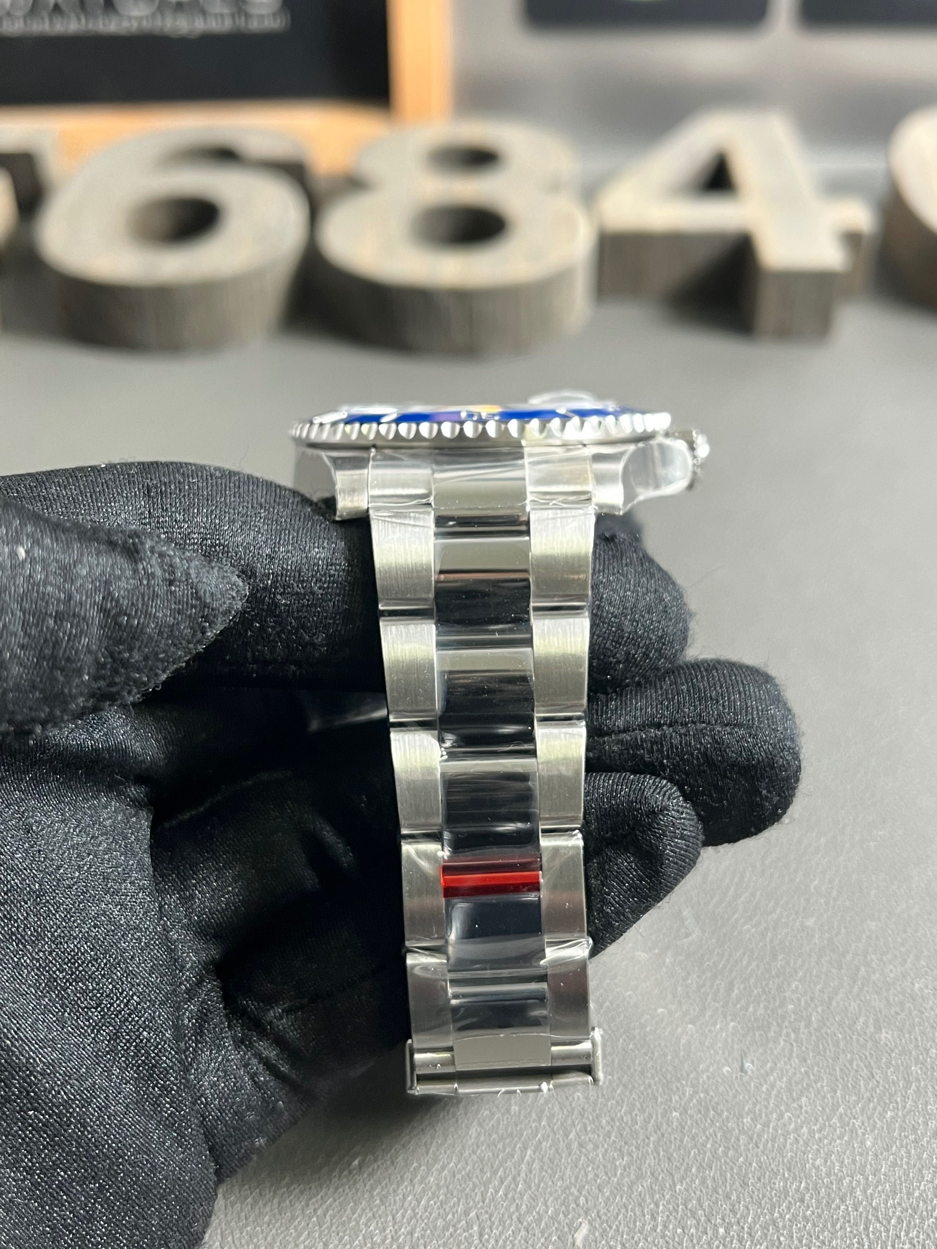 Rolex Submariner | Модифициран | 126619LB “Cookie Monster” 41mm VS3235