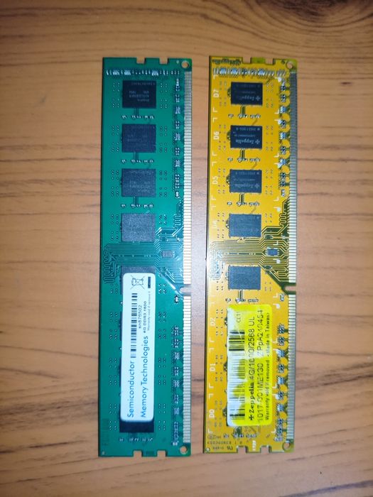 Оперативная память оба по 4гб