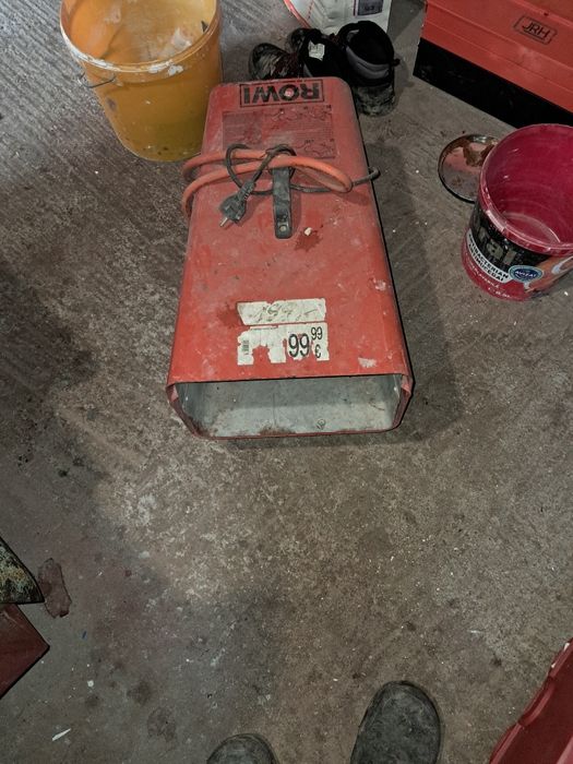 Vând aeroterma pe gaz