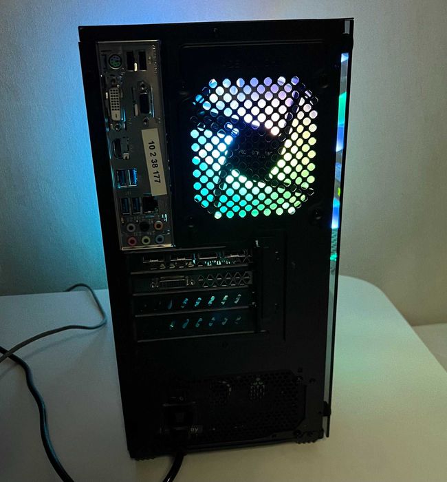 OFERTA PC Gaming i7 7700T 980Ti WIFI 16gb Cs2 Fortnite Fivem Gta5