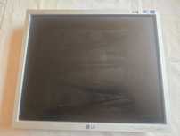 Монитор LG Flatron L1750SQ