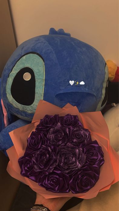 Buchet de 11 trandafiri mov