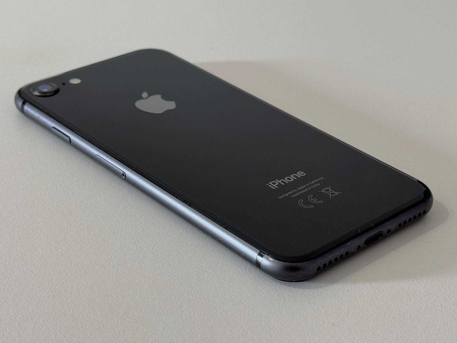 Бартер! Отличен! 88% Батерия! iPhone 8 Space Gray (Черен)