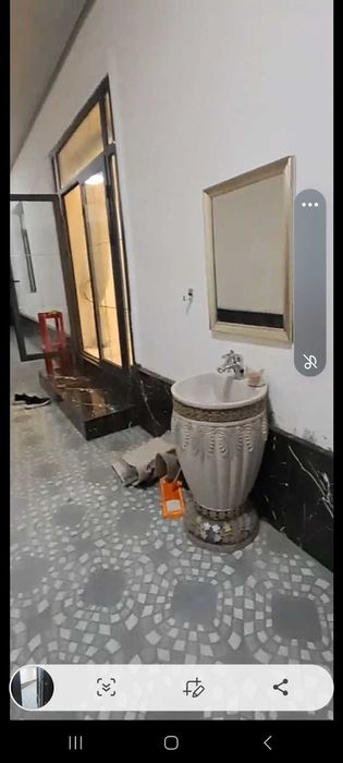 Юнусобод Сабзавода уй сотилади. 2 каватли 5 хона 1 ошхона евро ремонт.