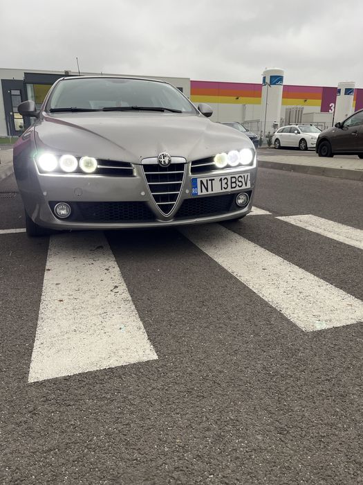 Vand sau schimb alfa romeo 159 1.9 jts