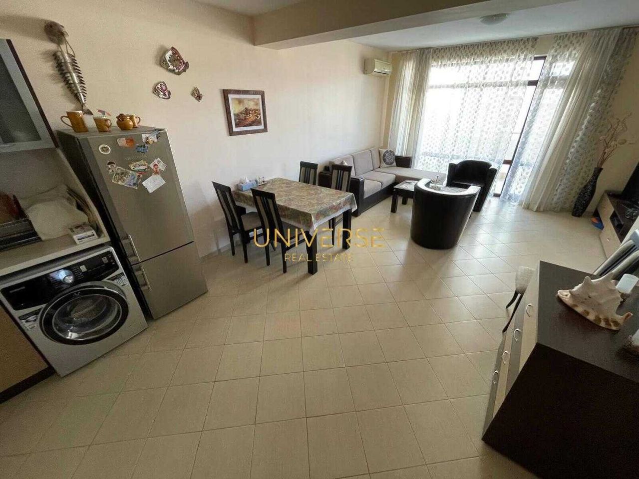 Продава се Тристаен апартамент в к.к. Слънчев бряг - 106 кв.м за 991 €/кв.м - Снимка #2