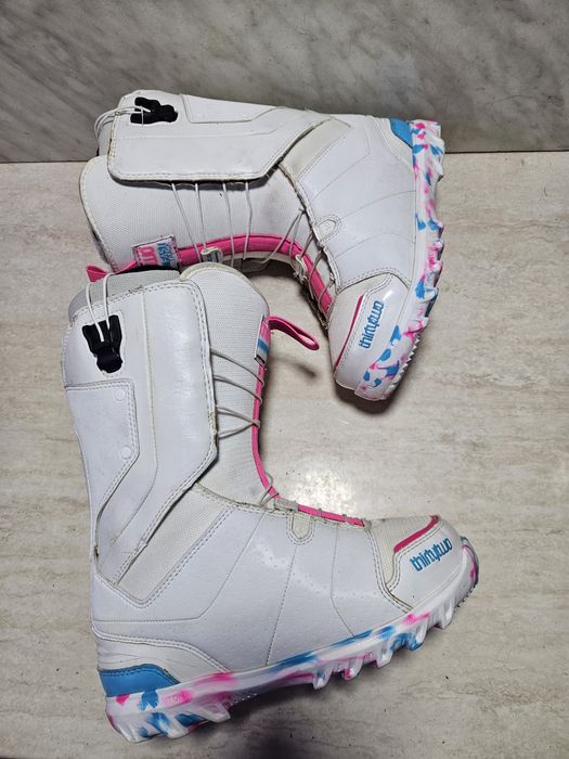 Boots 116 buti placa snowboard   Thirtytwo mărimea 38,5  (24   cm) .