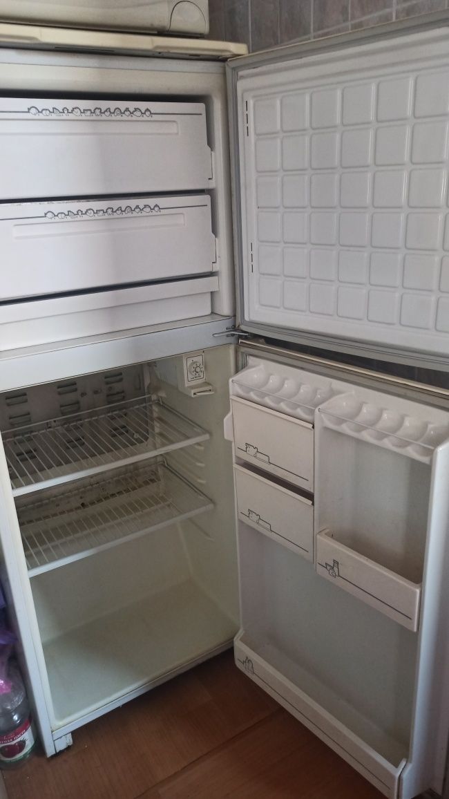 Продам холодильника