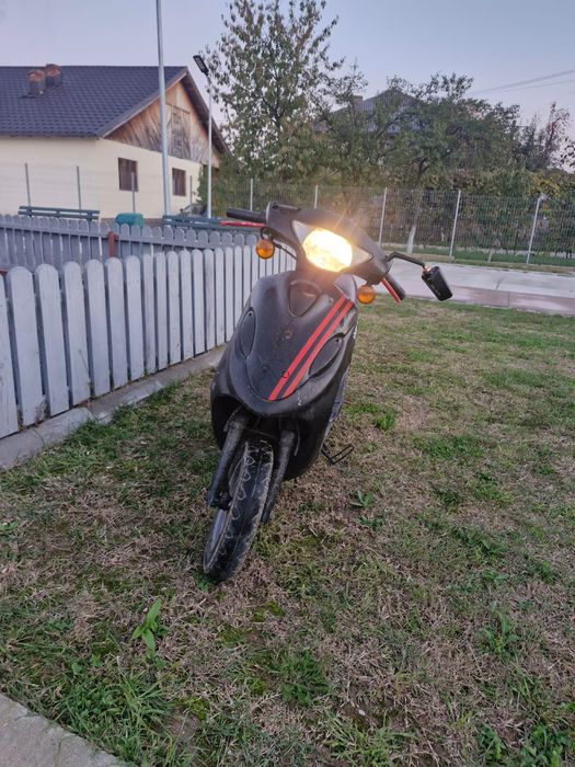 Vând scuter 49 CC