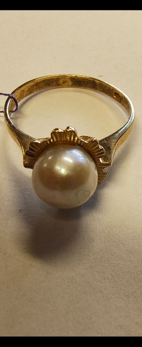Златен Пръстен Перла 18 карата 4.17 гр.