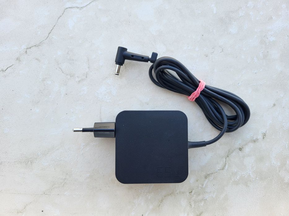 Incarcator laptop Asus 19V 3,42A 65W mufa subtire 4,0x1,35mm