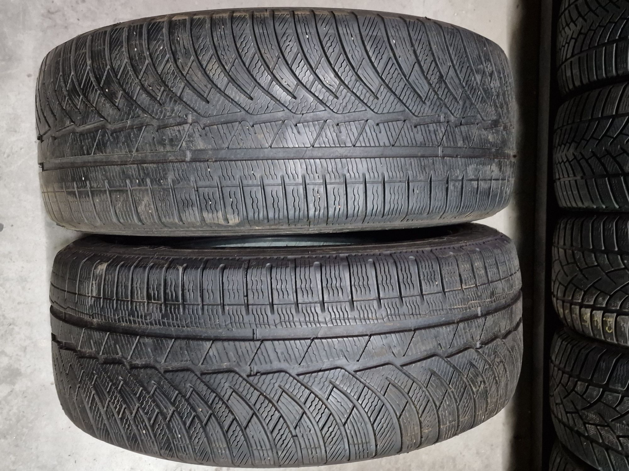 235 55 17 Michelin