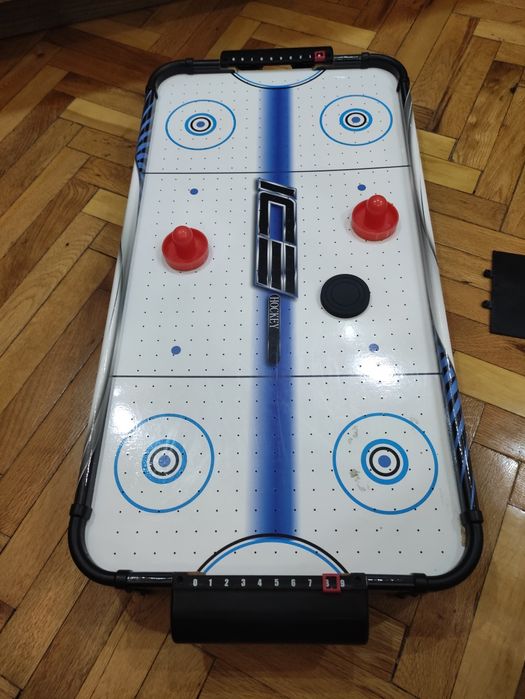 Мини Маса за въздушен хокей.