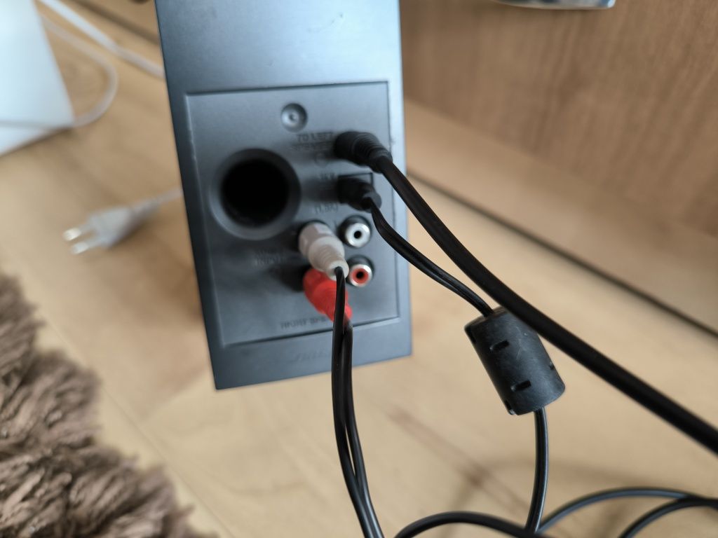 Boxa Denver ,Bose 2.1 ,Libratone Loop